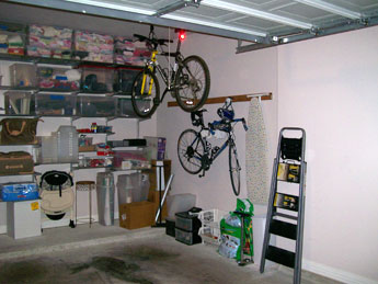 Right side view of a working garage